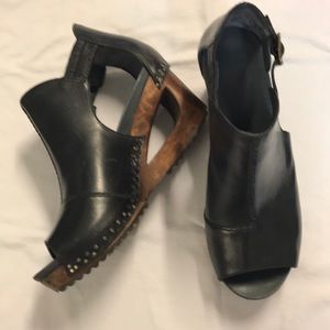Dansko platform shoe